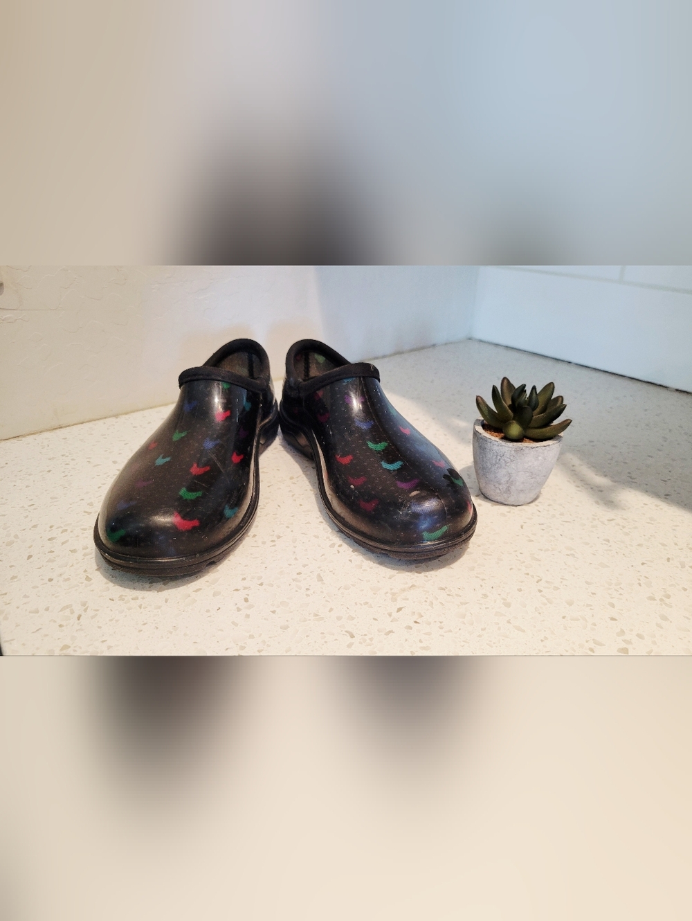 Groundworks Black Rain Clogs w/ Multicolor Heart Accents | Slip-On | Size 7